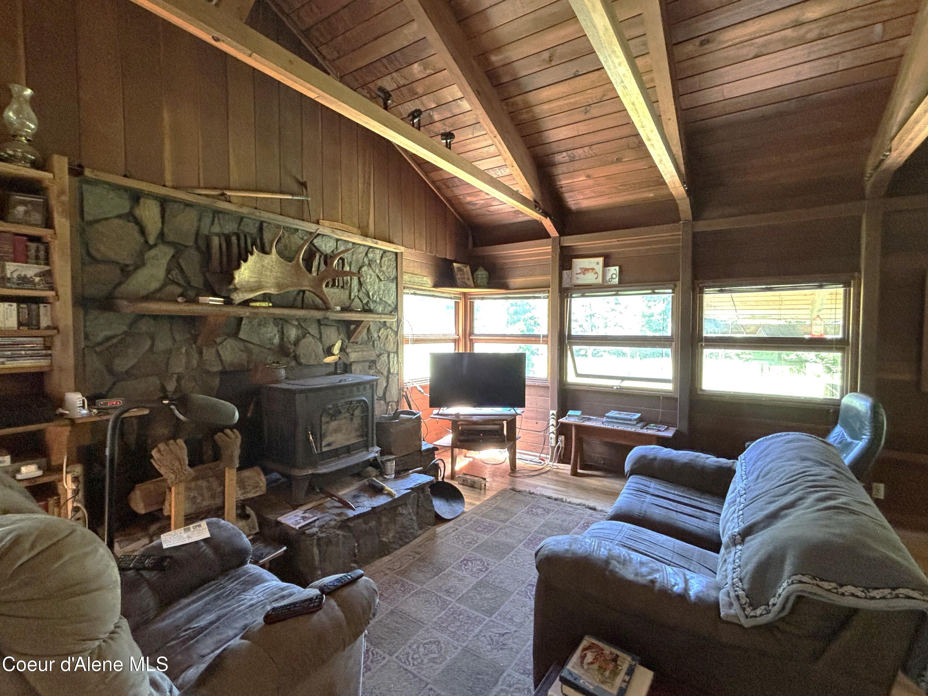 2216 Mosquito Creek Road Clark Fork, ID 83811 - Photo 14 of 47 013 Living room