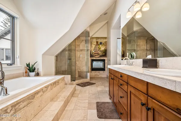 $2,799,000 | 517 Kensington Drive, Edwards, CO 81632