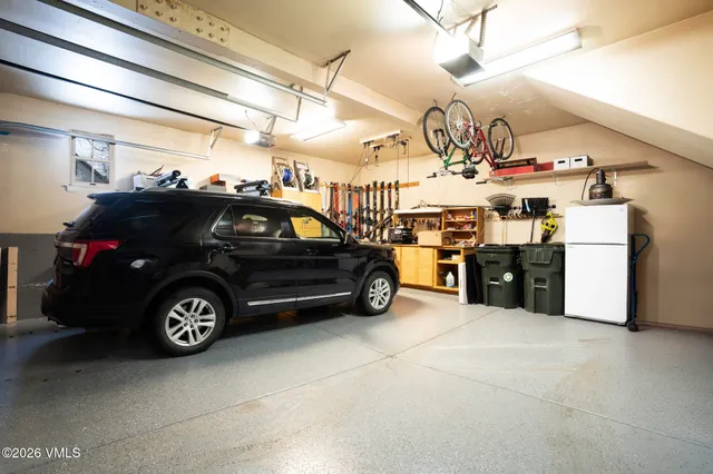 $2,799,000 | 517 Kensington Drive, Edwards, CO 81632