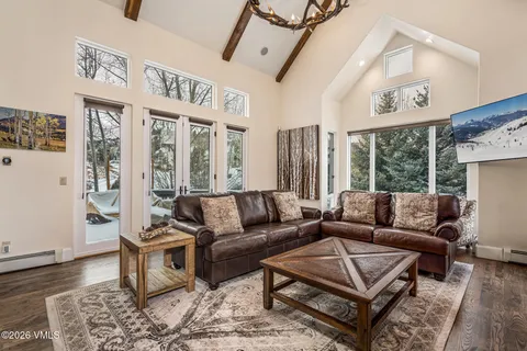 $2,799,000 | 517 Kensington Drive, Edwards, CO 81632