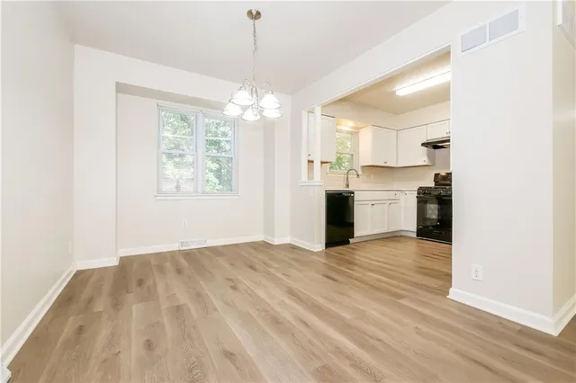 $2,270 | 5120 Goodman Lane, Mission, KS 66202