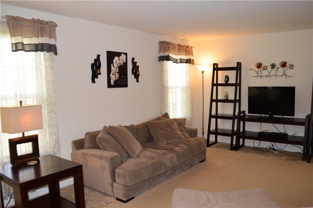 228 Long Ridge Drive Coraopolis, PA 15108 - Photo 7 of 21 Gallery Image 7