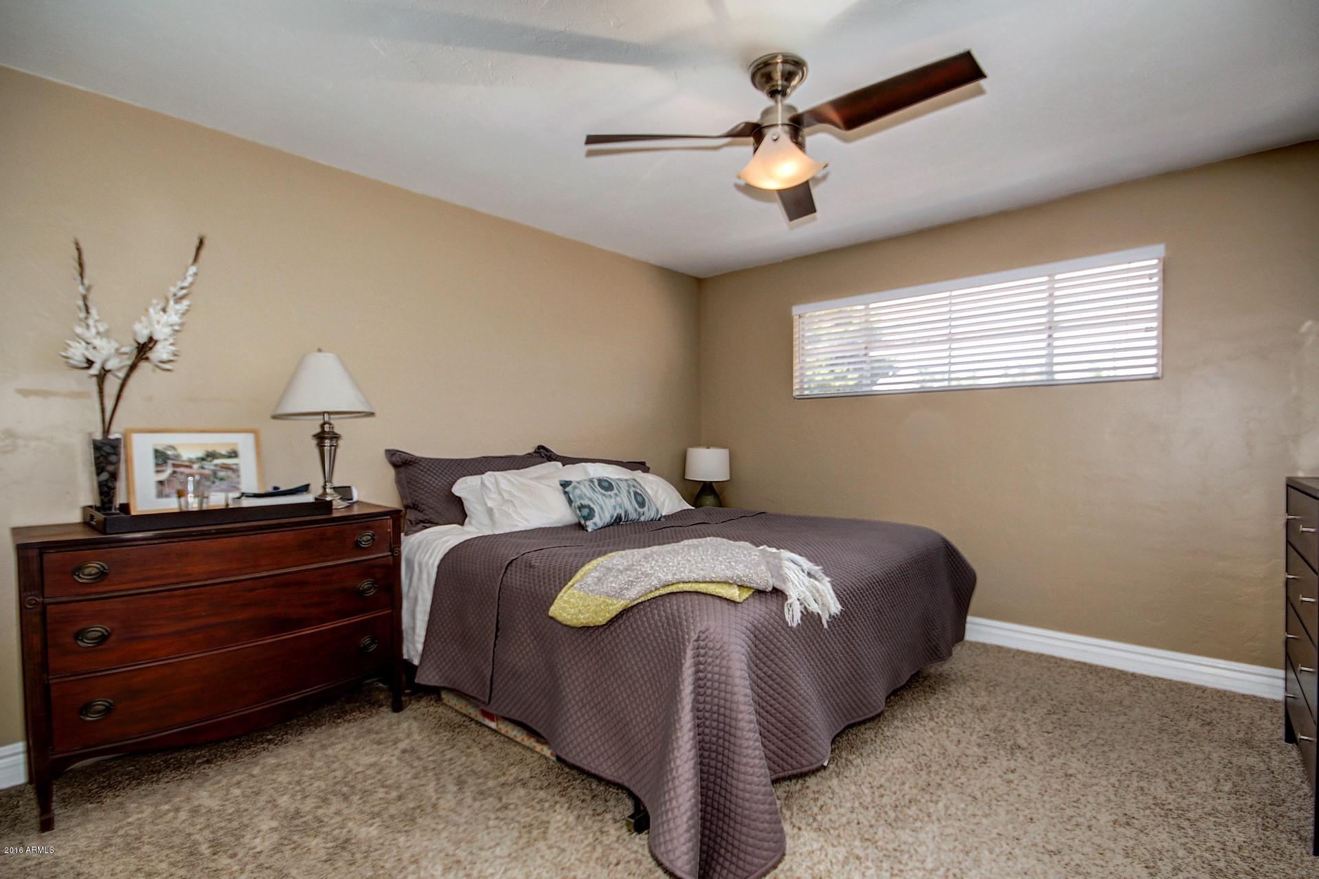 4851 East Piccadilly Road Phoenix, AZ 85018 - Photo 11 of 15 0012-Piccadilly (12)