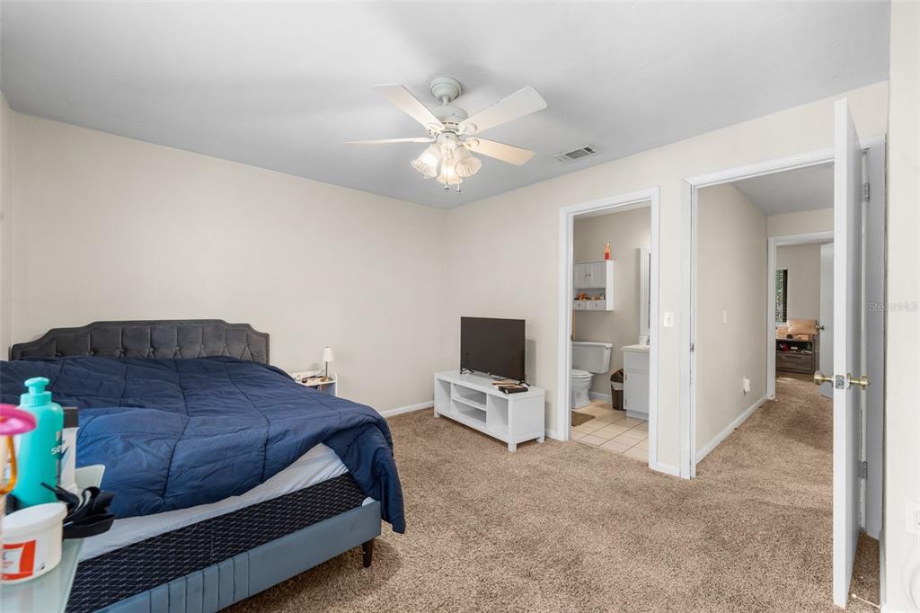 2635 Southwest 35th Place, Unit 307 Gainesville, FL 32608 - Photo 15 of 24