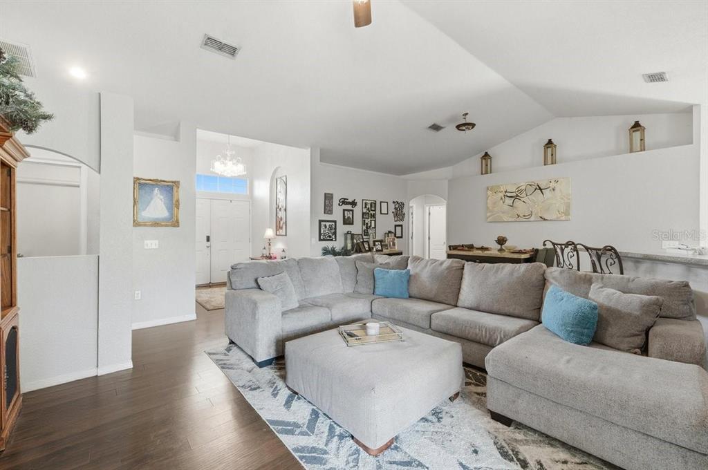 858 Terranova Road Winter Haven, FL 33884 - Photo 10 of 35