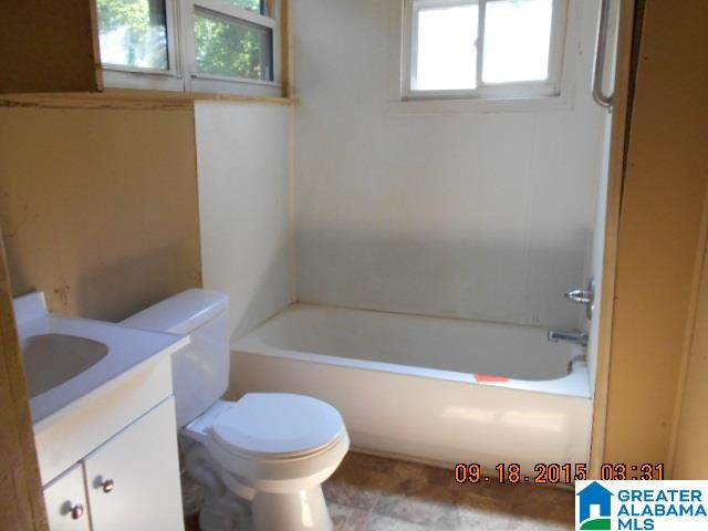 504 15th Street Southwest Birmingham, AL 35211 - Photo 9 of 12
