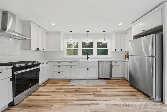 $299,900 | 2027 Old Shelby Road, Hickory, NC 28602