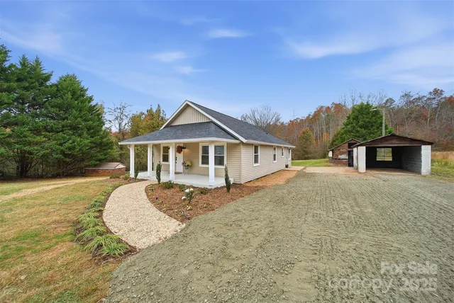 $299,900 | 2027 Old Shelby Road, Hickory, NC 28602