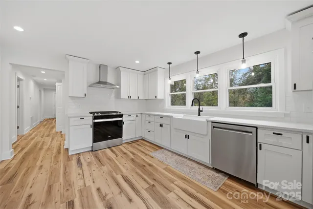 $299,900 | 2027 Old Shelby Road, Hickory, NC 28602