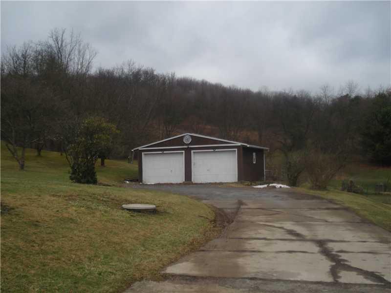 3238 Conway Wallrose Road Economy, PA 15005 - Photo 11 of 12 Parking Lot/Garage.