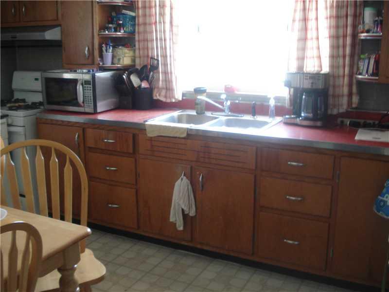 3238 Conway Wallrose Road Economy, PA 15005 - Photo 5 of 12 Kitchen.