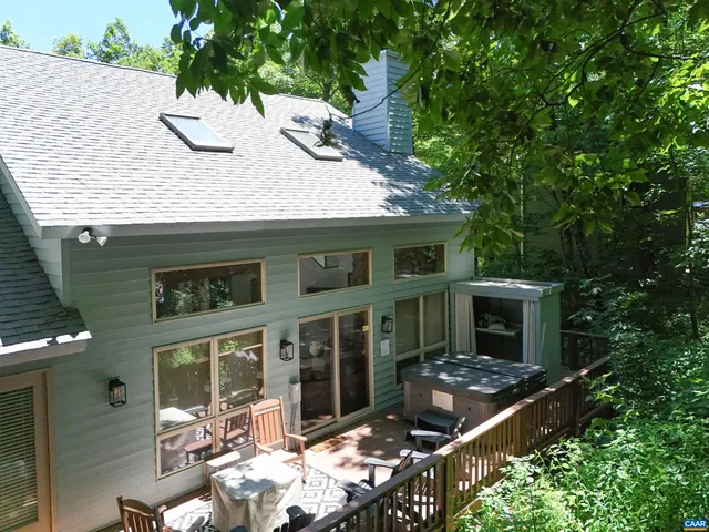 $799,000 | 278 East Catoctin Drive, Roseland, VA 22967