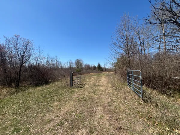 $77,500 | 10-a P4 North Magruder Road, Coleman, MI 48618