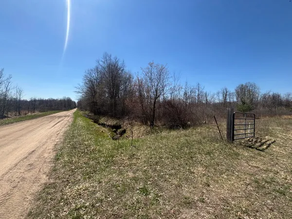 $77,500 | 10-a P4 North Magruder Road, Coleman, MI 48618