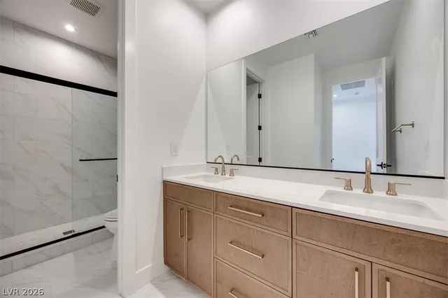 $2,081,275 | 26 Sumter Rdg Street, Las Vegas, NV 89138