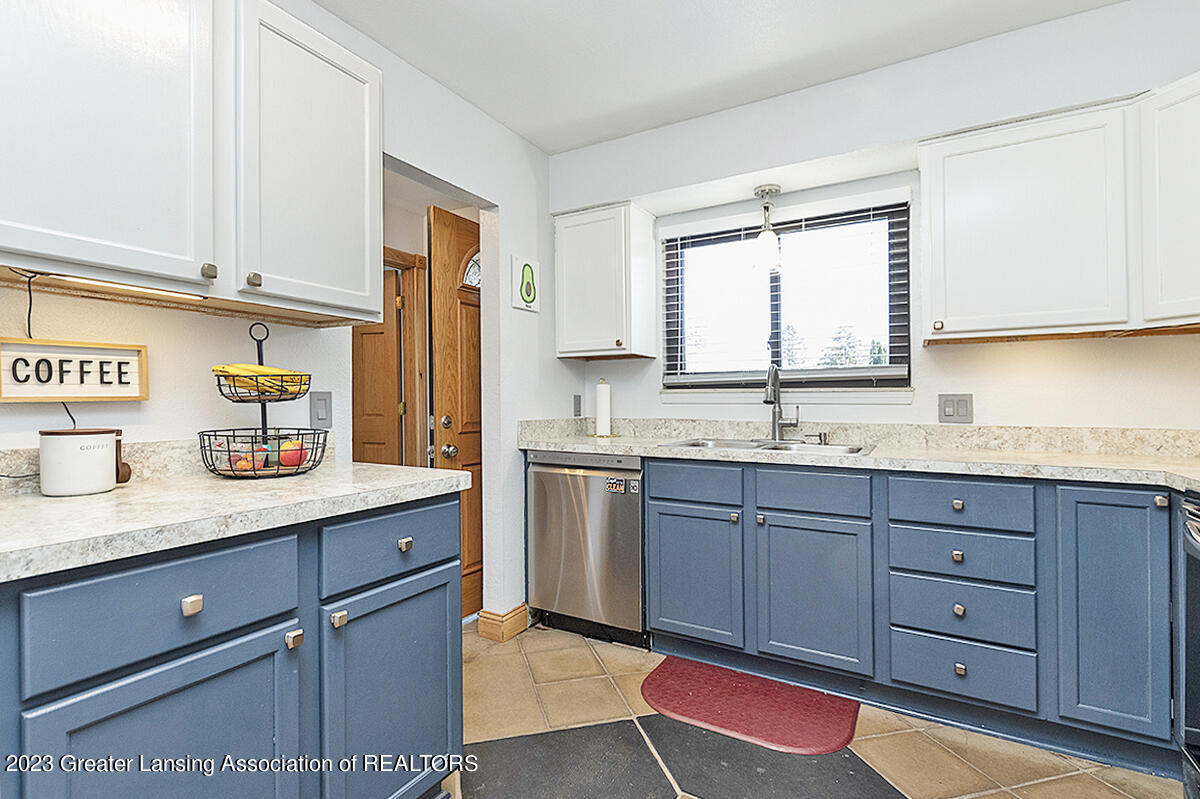 1748 Maple Ridge Road, Unit 86 Haslett, MI 48840 - Photo 8 of 19 _DSC3097