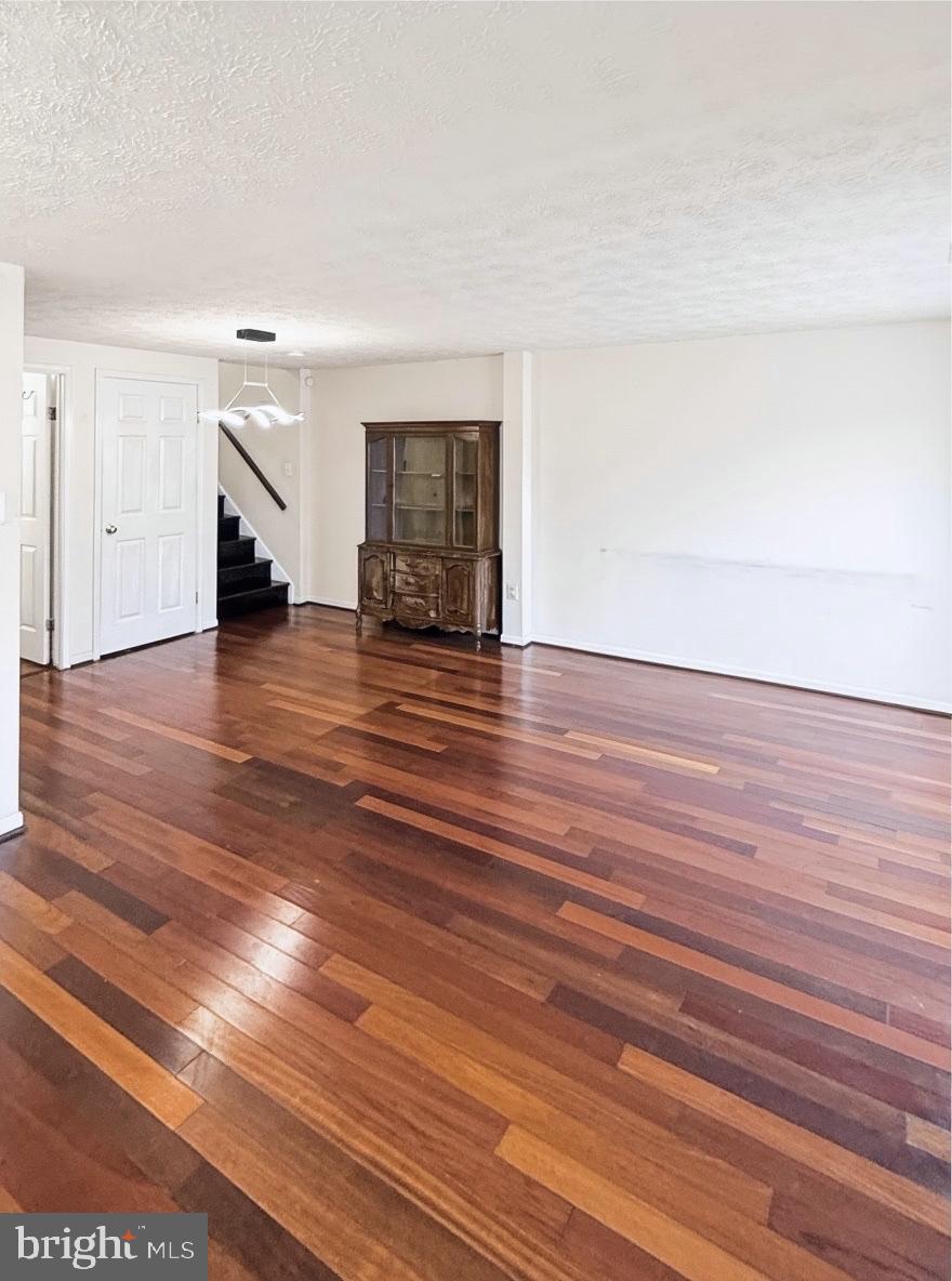14106 Aldora Circle Silver Spring, MD 20904 - Photo 9 of 25 Spacious room with elegant Cherry Hardwoods.