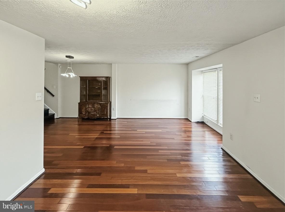 14106 Aldora Circle Silver Spring, MD 20904 - Photo 10 of 25 Spacious room with elegant Cherry Hardwoods.