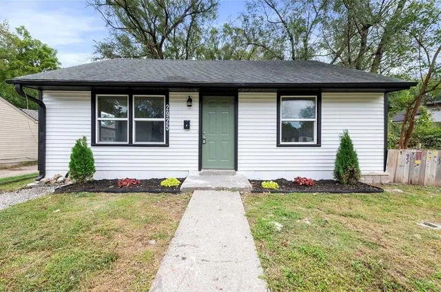 $179,000 | 2925 South 52 Street, Kansas City, KS 66106