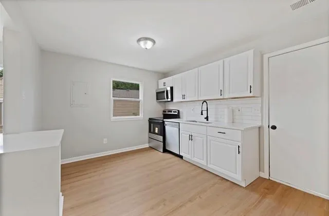 $179,000 | 2925 South 52 Street, Kansas City, KS 66106