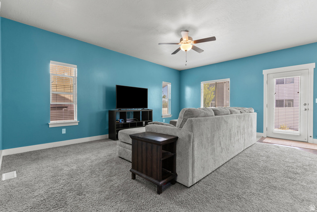 4582 Flower Point Eagle Mountain, UT 84005 - Photo 6 of 27