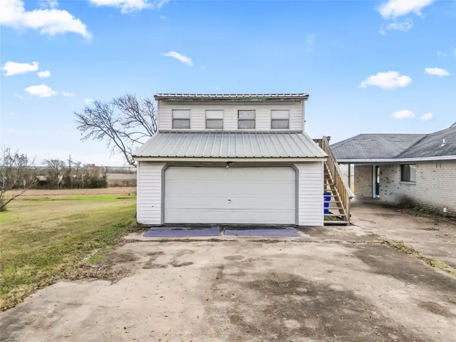 a house view with a outdoor space