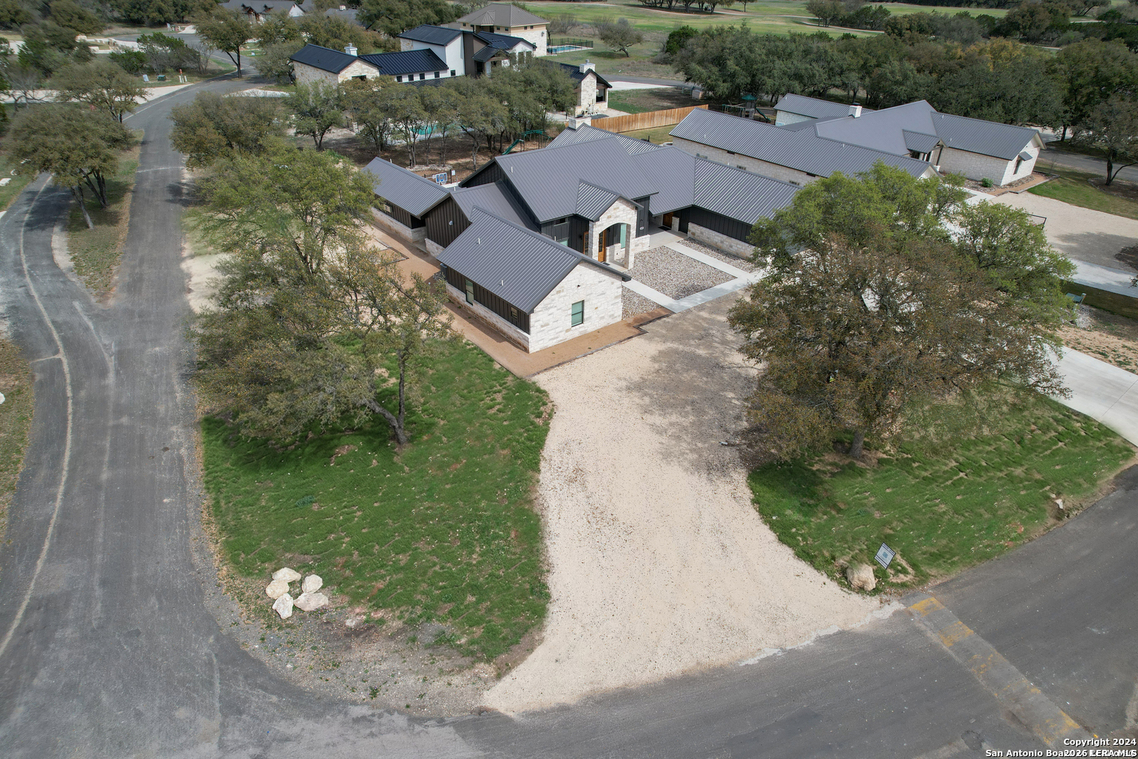 1450 Mountain Valley Road Concan, TX 78838 - Photo 3 of 24