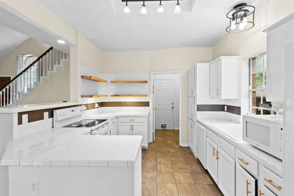 $239,999 | 11105 Forest Breeze, Live Oak, TX 78233