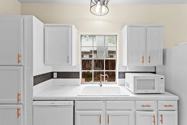 $239,999 | 11105 Forest Breeze, Live Oak, TX 78233
