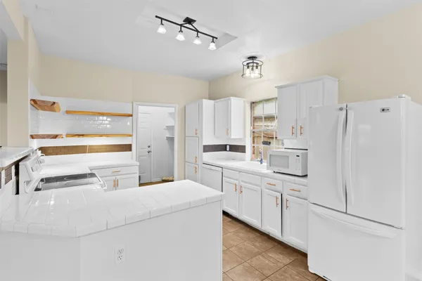 $239,999 | 11105 Forest Breeze, Live Oak, TX 78233