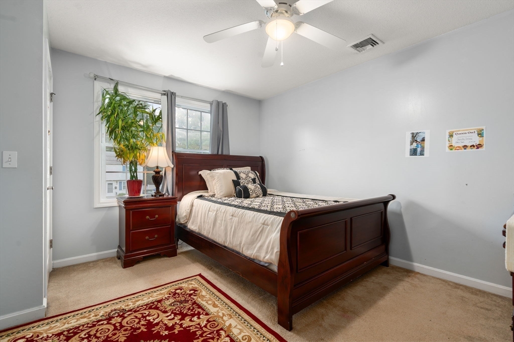 86 Granby Street Springfield, MA 01108 - Photo 9 of 40