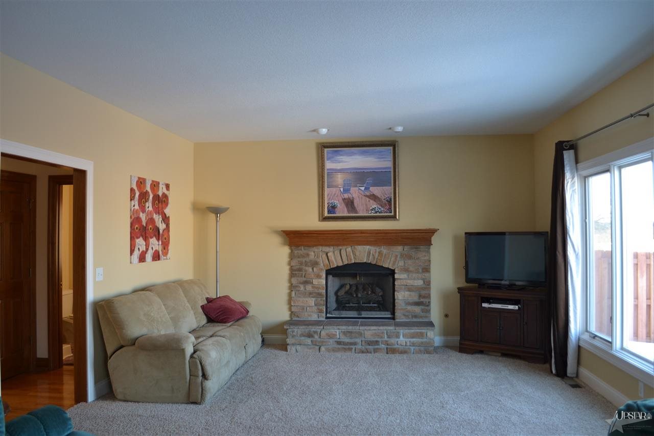 15014 Waterbrook Road Fort Wayne, IN 46814 - Photo 11 of 27 Gallery Image 11