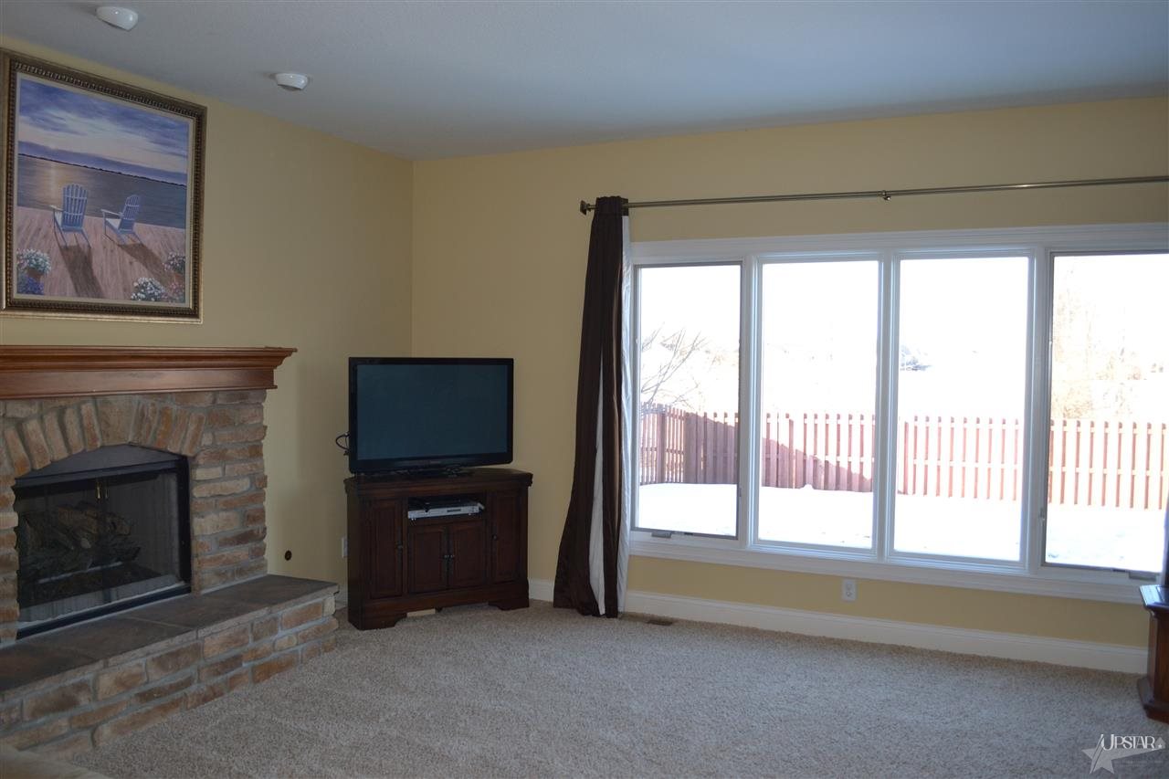 15014 Waterbrook Road Fort Wayne, IN 46814 - Photo 10 of 27 Gallery Image 10