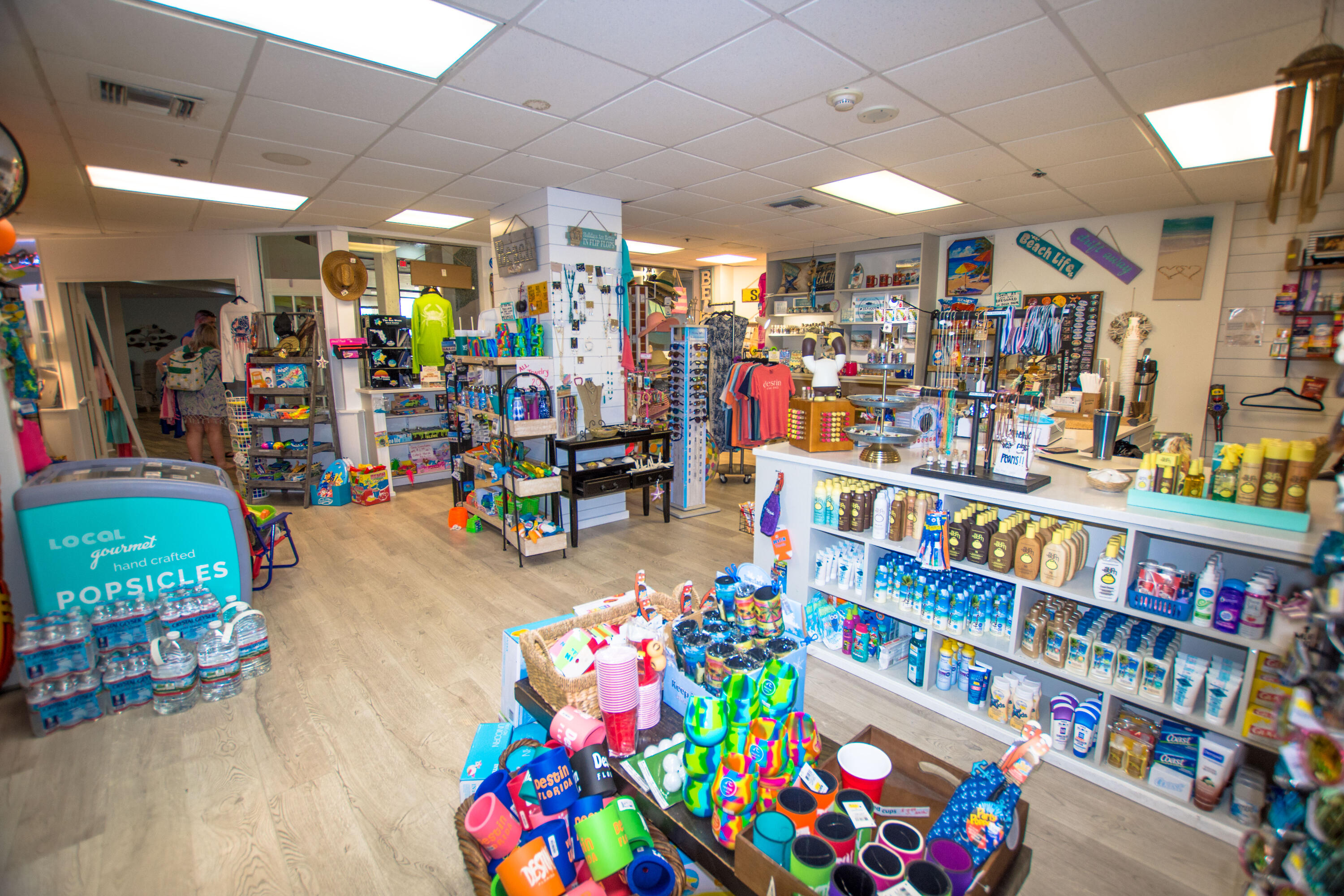 1040 Highway 98, Unit 802 Destin, FL 32541 - Photo 22 of 27 a room with lots of baby toys