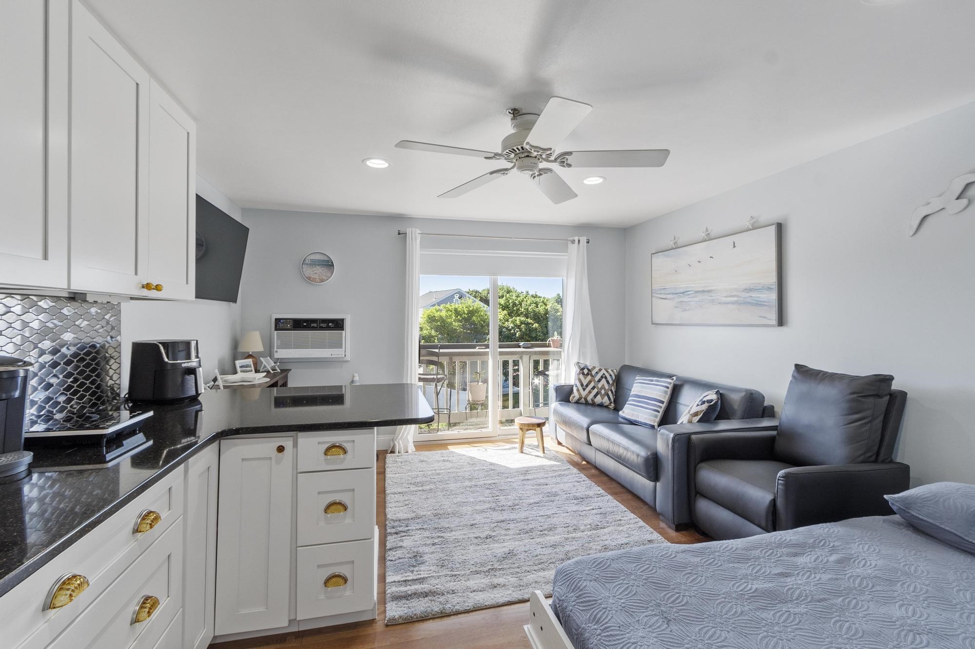 550 Winnacunnet Road, Unit 313 Hampton, NH 03842 - Photo 9 of 34