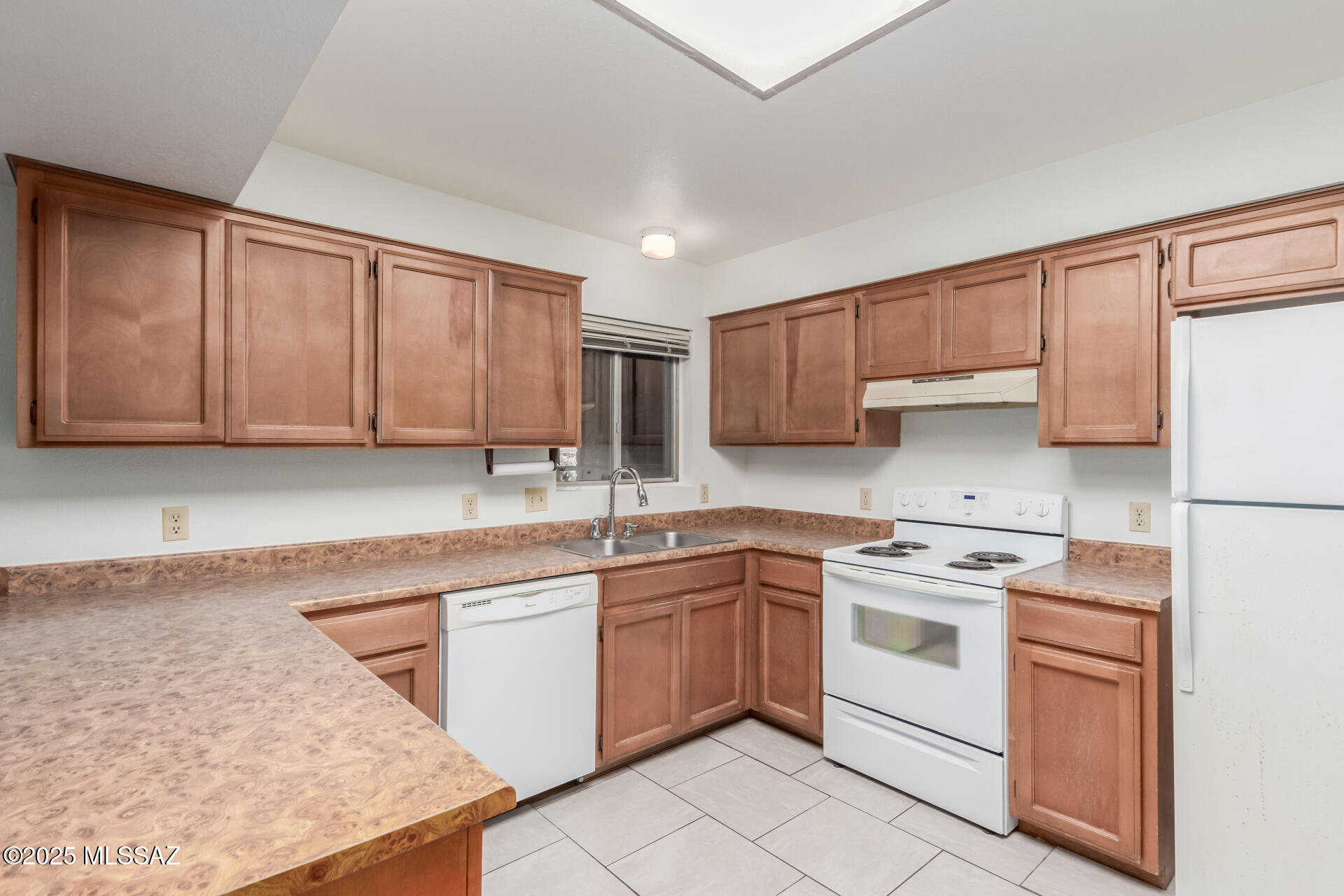 288 East Root Way Tucson, AZ 85705 - Photo 12 of 34