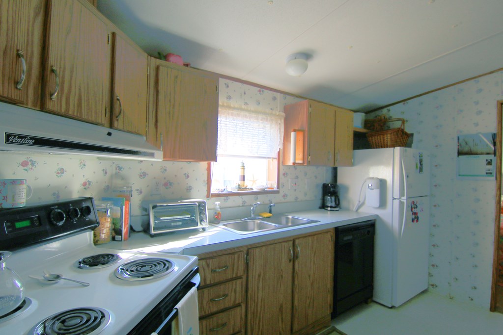 204 6th Street Port St. Joe, FL 32456 - Photo 7 of 15