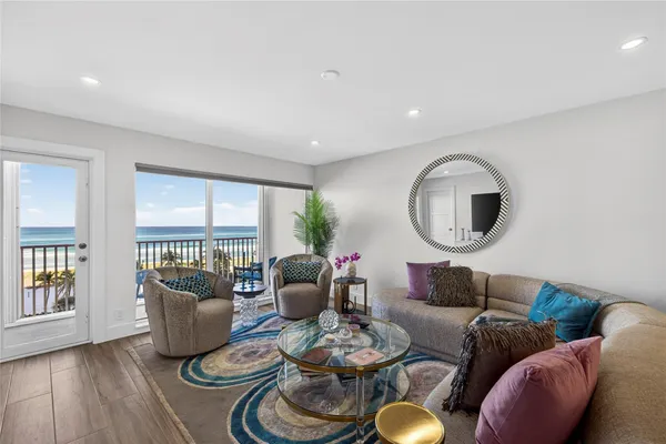 $685,000 | 750 North Ocean Boulevard, Unit 608, Pompano Beach, FL 33062