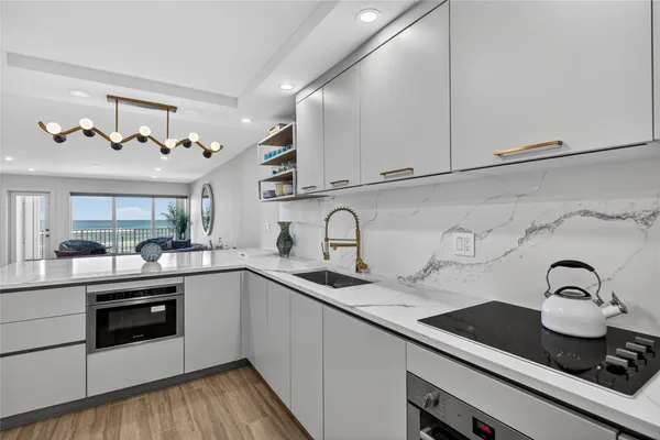 $685,000 | 750 North Ocean Boulevard, Unit 608, Pompano Beach, FL 33062