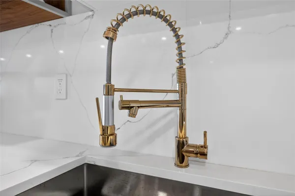 $685,000 | 750 North Ocean Boulevard, Unit 608, Pompano Beach, FL 33062