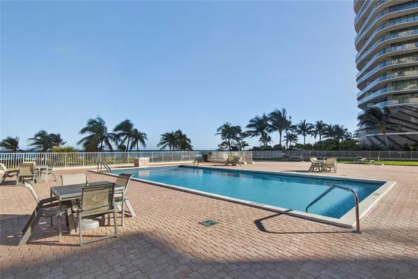 $685,000 | 750 North Ocean Boulevard, Unit 608, Pompano Beach, FL 33062