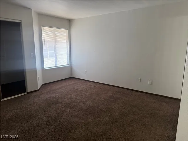 $1,000 | 4500 West Lake Mead Boulevard, Unit 202, Las Vegas, NV 89108