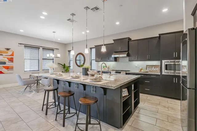 $1,849,000 | 1380 Brookline Loop, Pleasanton, CA 94566