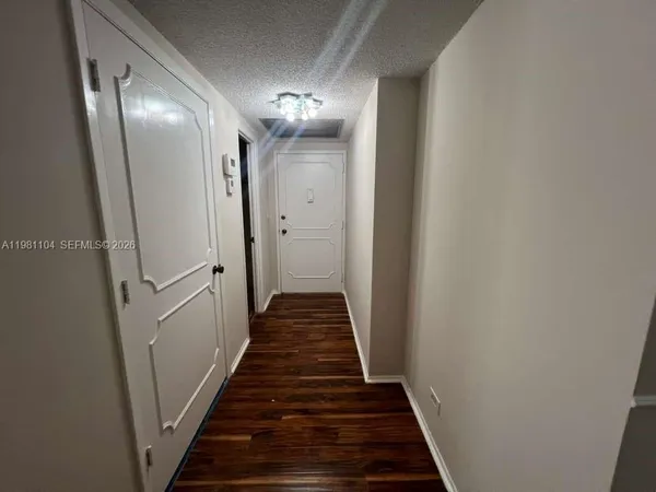 $2,500 | 800 Northeast 195th Street, Unit 501, Miami, FL 33179