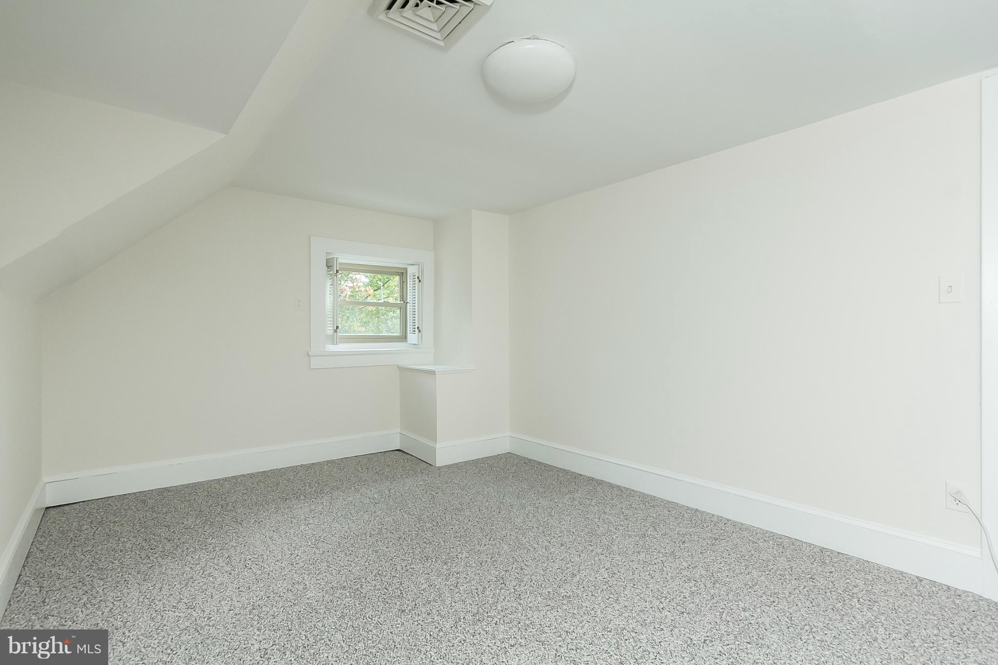 909 Poplar Hill Road Baltimore, MD 21210 - Photo 23 of 30 Bedroom