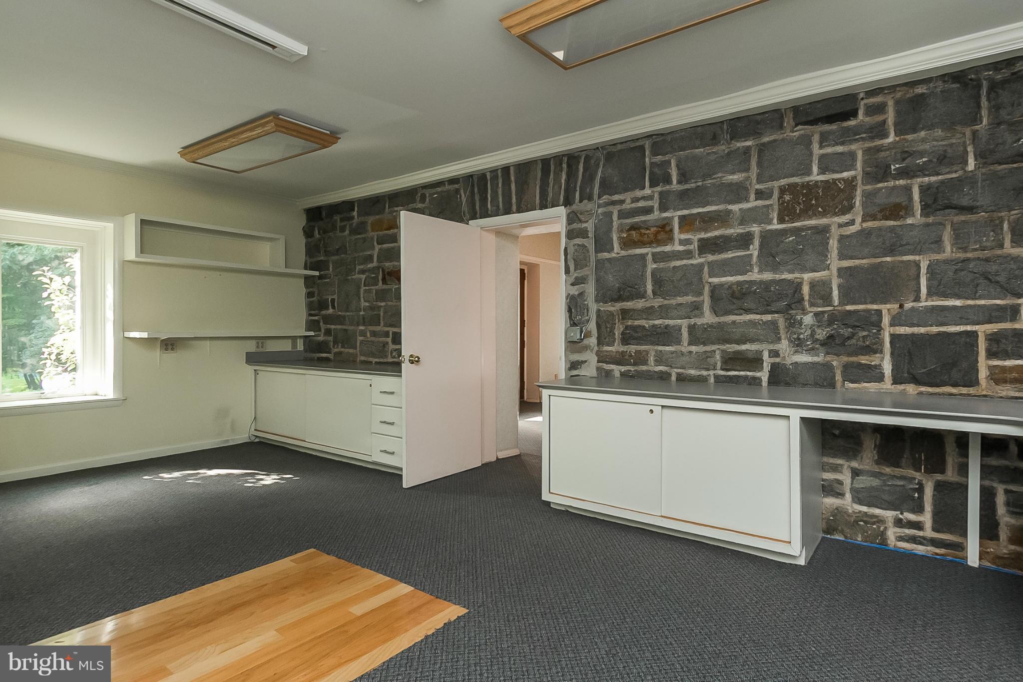 909 Poplar Hill Road Baltimore, MD 21210 - Photo 27 of 30 Interior (General)