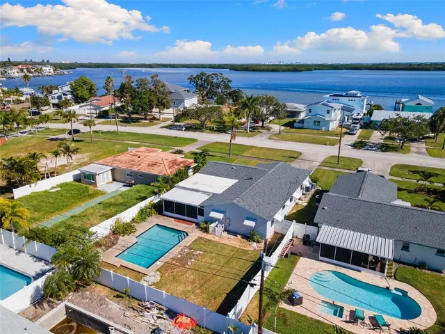 $449,999 | 6026 Bayou Grande Boulevard Northeast, St. Petersburg, FL 33703