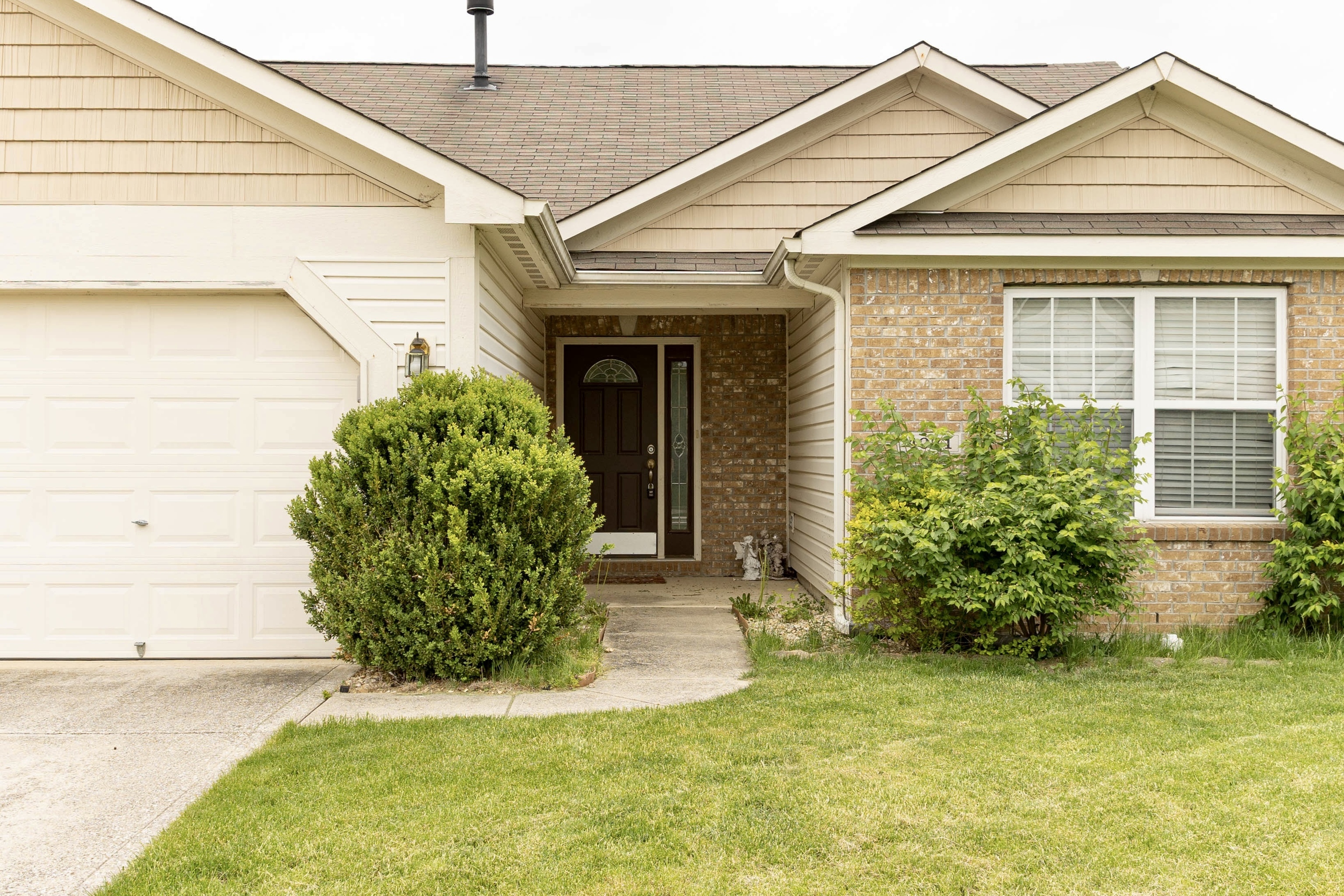 4071 Mossy Bank Road Indianapolis, IN 46234 - Photo 3 of 22 Gallery Image 3