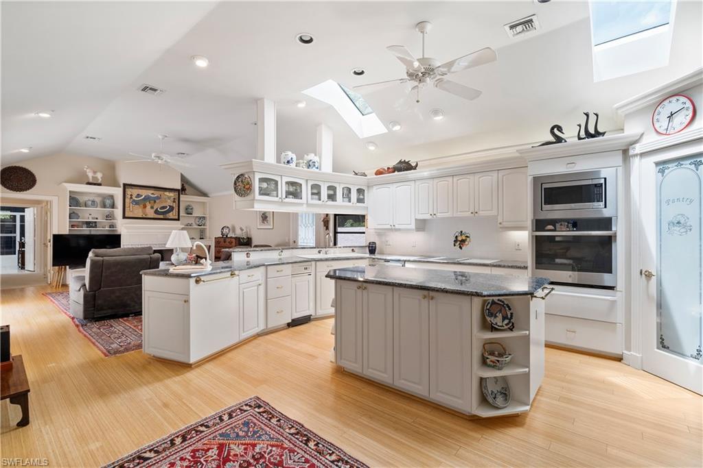 802 Tallow Tree Court Naples, FL 34108 - Photo 11 of 46 Gallery Image 11