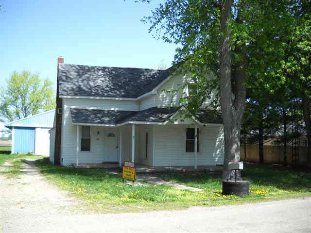 142 East Stone Bluff Road Veedersburg, IN 47987 - Photo 1 of 9